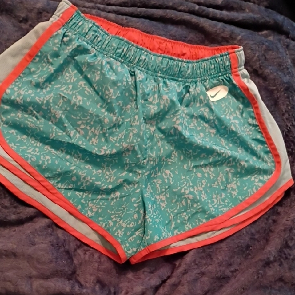 Nike Teal and Orange Athletic Shorts Lightweight Performance Size Medium